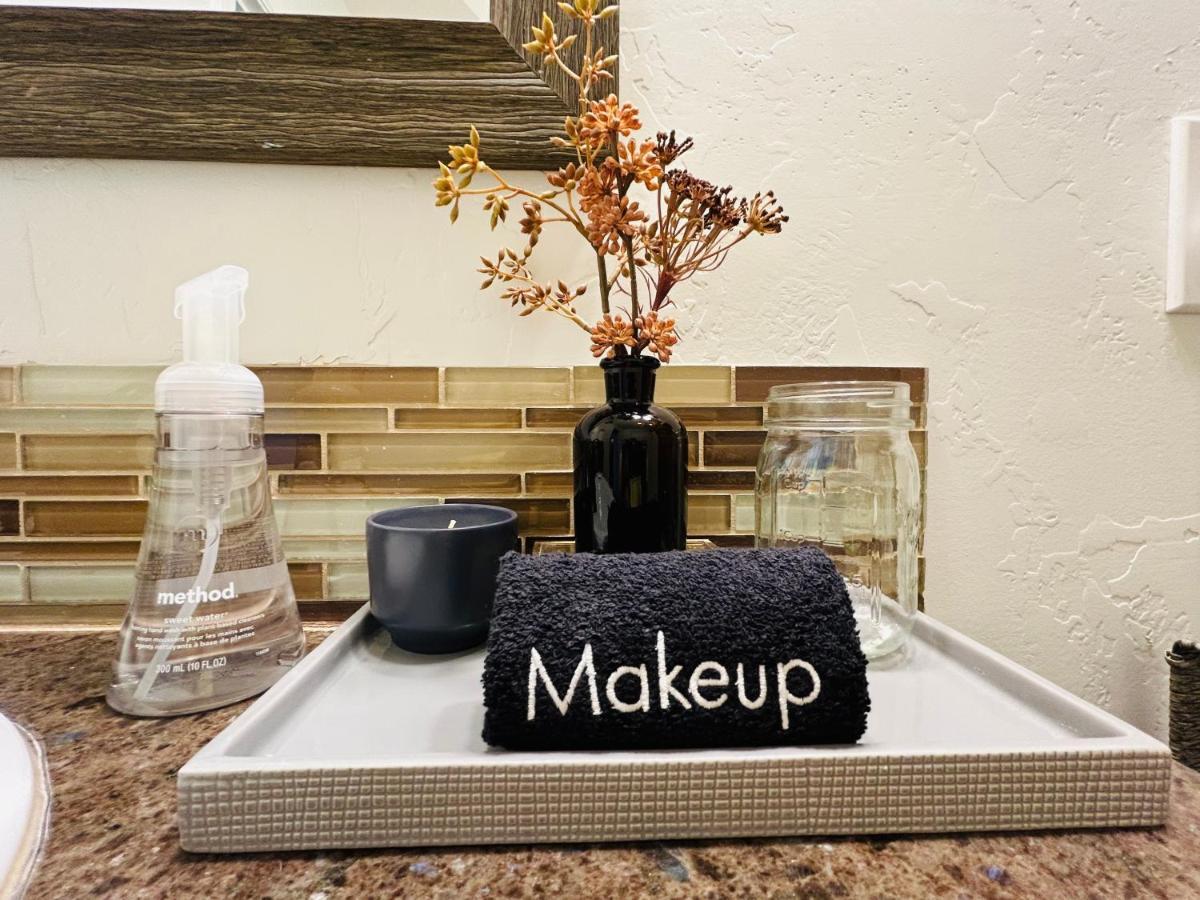 Home Sweet Idahome, Feels Like Home With All The Decor You Wish You Could Afford King Bed In Master, Fully Fenced Dog Friendly Yard, A Few Blocks From Bsu And Downtown Boise, Your Perfect Stay! Eksteriør billede