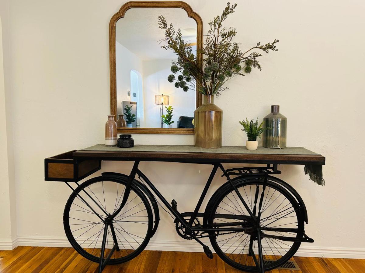 Home Sweet Idahome, Feels Like Home With All The Decor You Wish You Could Afford King Bed In Master, Fully Fenced Dog Friendly Yard, A Few Blocks From Bsu And Downtown Boise, Your Perfect Stay! Eksteriør billede