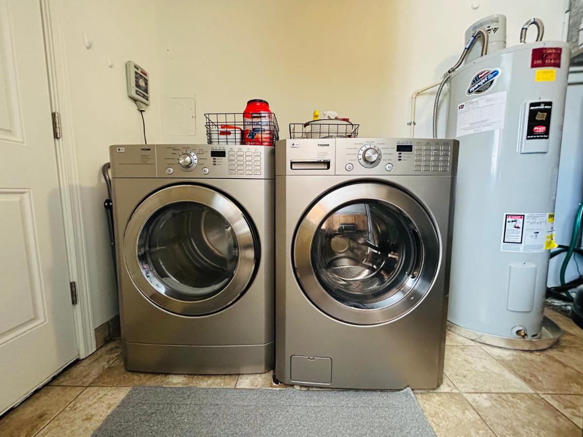 Home Sweet Idahome, Feels Like Home With All The Decor You Wish You Could Afford King Bed In Master, Fully Fenced Dog Friendly Yard, A Few Blocks From Bsu And Downtown Boise, Your Perfect Stay! Eksteriør billede